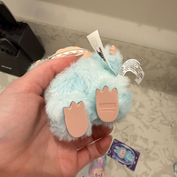 Popmart Labubu Big Into Energy - Picture 6 of 8